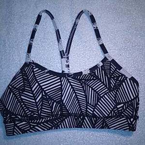 Lululemon Blk/White Sports Bra Size 4